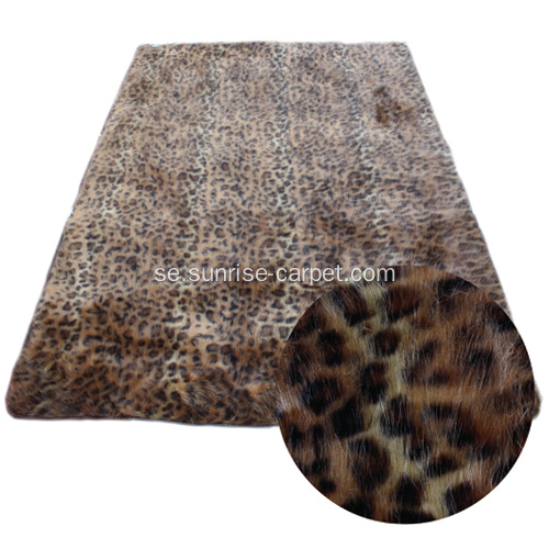 Faux Fur Shagy Rug med design